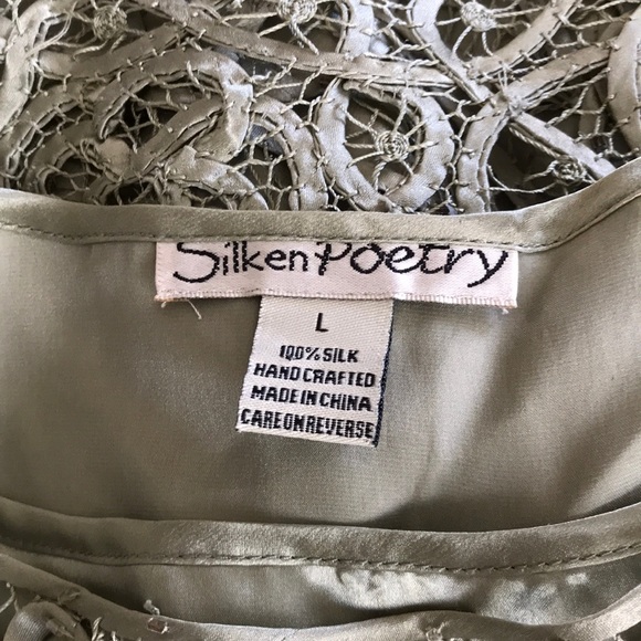 Most awesome silk two piece dress. 👗🛍 SALE - Picture 7 of 7